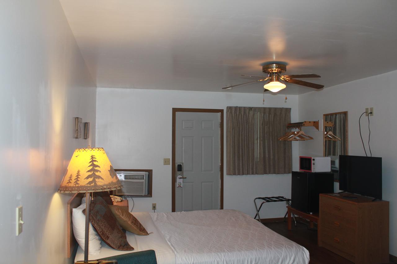 The Brookside Motel / Mt. Rushmore Keystone Buitenkant foto